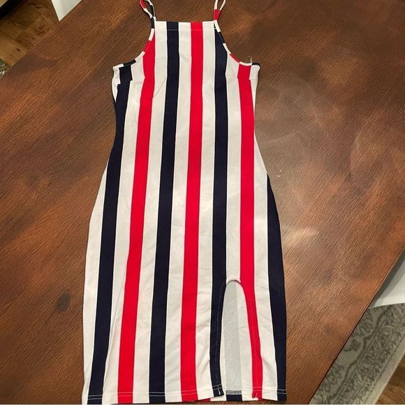 Charlotte Russe Dresses & Skirts - Red White & Blue Patriotic Body Con Dress Midi Length Sz S
